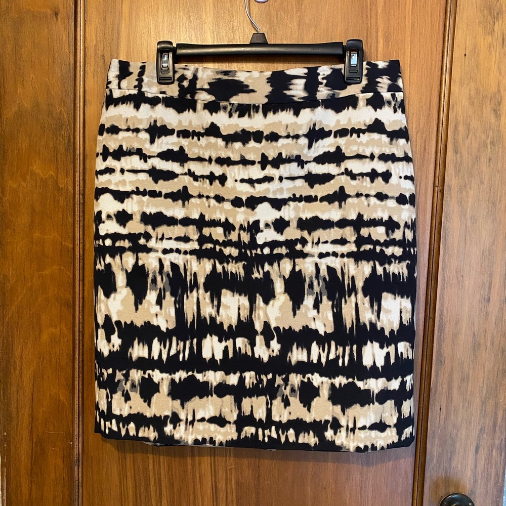 Ann Taylor size 12 black/taupe skirt